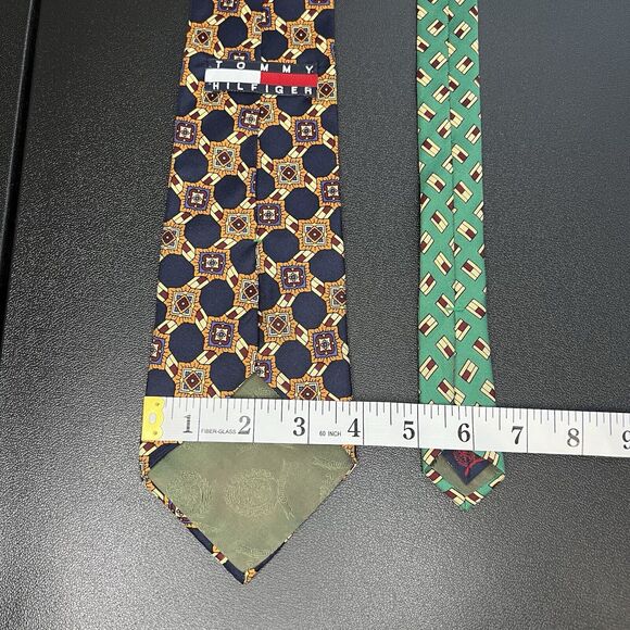 Tommy Hilfiger Men's Traditional Italian Silk Tie Geometric Made in USA 57" - Picture 6 of 7